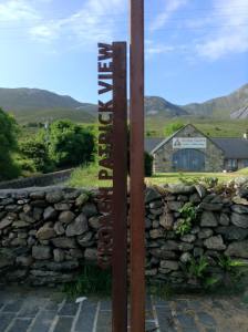 Click for stunning views of Croagh Patrick and Clew Bay in Co. Mayo, Ireland